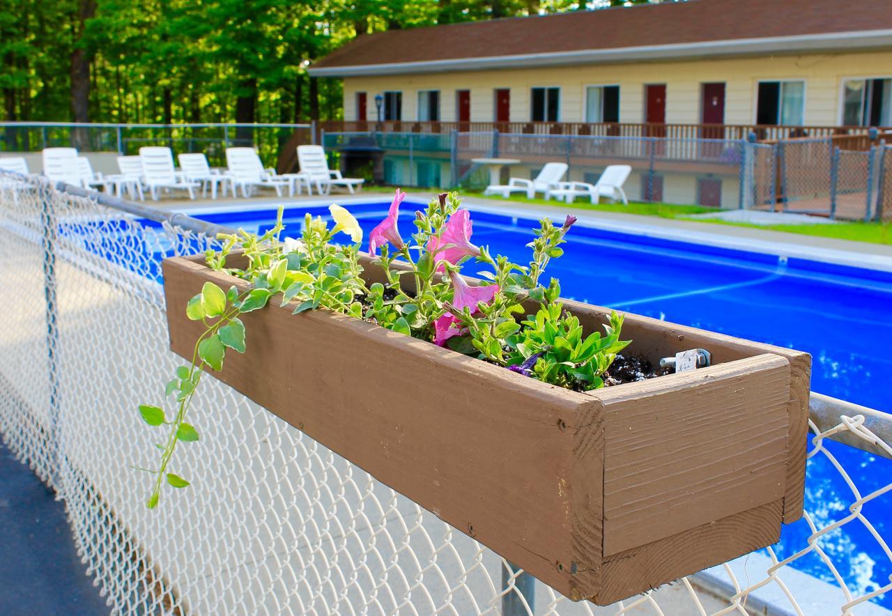 Motel Montreal Λίμνη George Εξωτερικό φωτογραφία